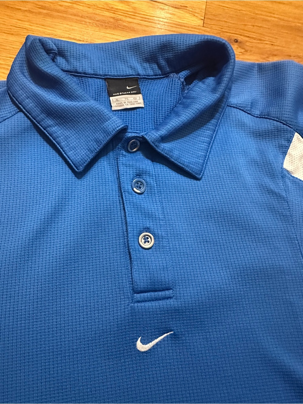 Nike Men’s Royal Blue Polo with White Shoulder Panels - Picture 3 of 8